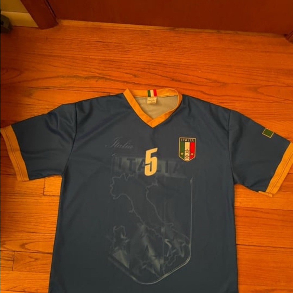 Italia (Italy) Soccer Jersey (5
Cannavaro) - XL